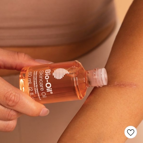 Bio-Oil Skincare Oil for Scars and Stretchmarks, Serum Hydrates Skin and Reduce - Picture 3 of 14